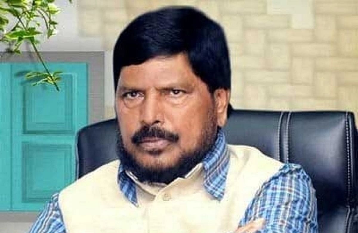 مسجد کے لاؤڈ اسپیکر پر سیاست نامناسب، اناپ شناپ بولنا بند کریں راج ٹھاکرے! مرکزی وزیر اٹھاولے