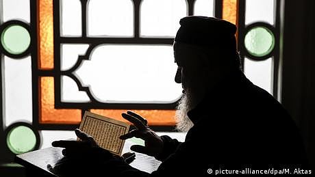 ايپل نے چينی حکومت کے مطالبے پر تمام قرآنی ايپس ہٹا ديں