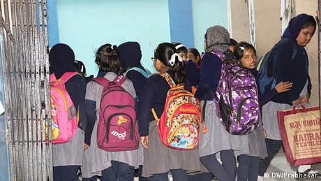 بھارت: تمام طلبہ کے لیے یکساں یونیفارم، صنفی مساوات کی طرف قدم