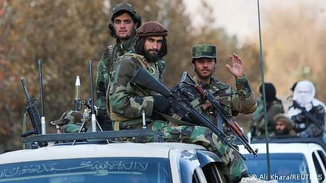 طالبان شیعہ کمیونٹی کے محافظ لیکن اعتماد کی کمی
