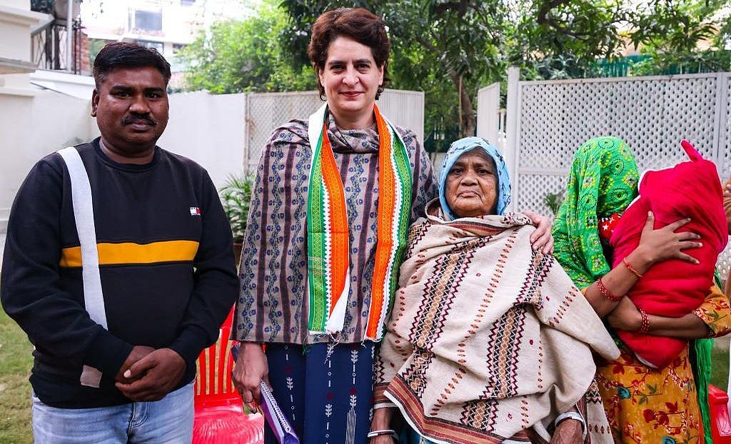 کانگریس نے آگرہ میں مرنے والے صفائی ملازم کے لواحقین کو 30لاکھ روپے دیئے