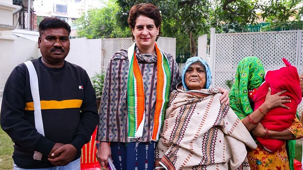 تصویر سوشل میڈیا پرینکا گاندھی ٹویٹر ہیندل