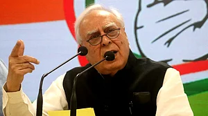 پٹرول-ڈیزل اور سبزیوں کی قیمتوں میں اضافہ پر کپل سبل کا مرکز سے سوال ’کیا یہ اچھے دن ہیں؟‘
