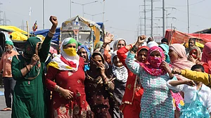مرکزی کابینہ نے تینوں زرعی قوانین کو واپس لینے کے لیے قرارداد کو دی منظوری