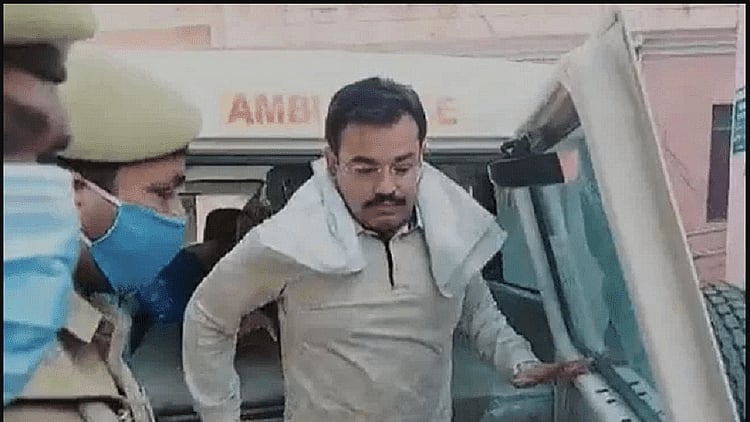 تصویر سوشل میڈیا