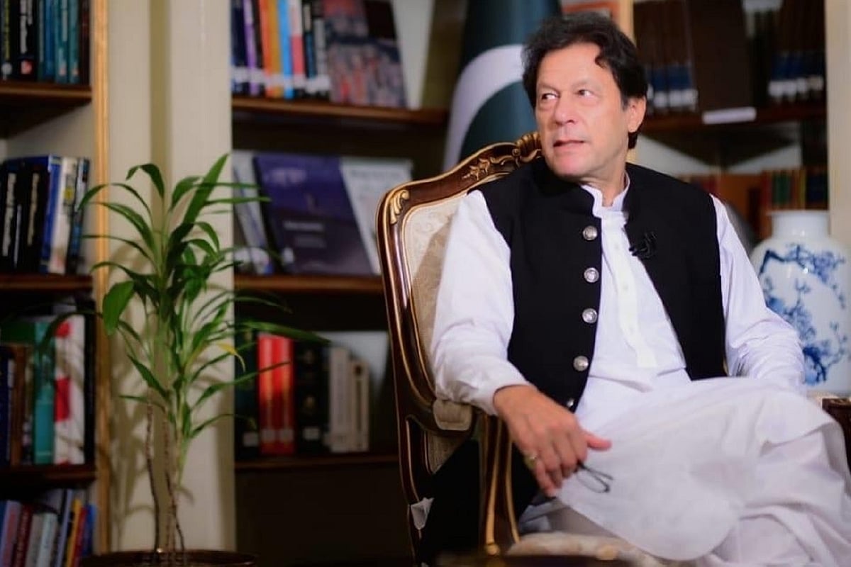 عمران خان کی پارٹی پر لگا بیرون ملک سے ملنے والے عطیات کی معلومات چھپانے کا الزام