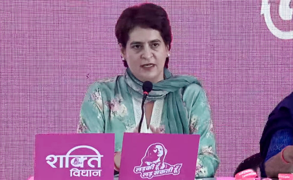 پرینکا گاندھی نے جاری کیا کانگریس کا ’خاتون انتخابی منشور‘، کہا- ’خواتین کی سیاست میں شراکت داری وقت کی اہم ضرورت‘