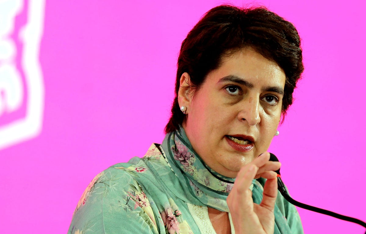ظلم کی شکار نابالغ بچی سے پرینکا نے فون پر کی بات، قصورواروں کو سزا دلانے کا وعدہ