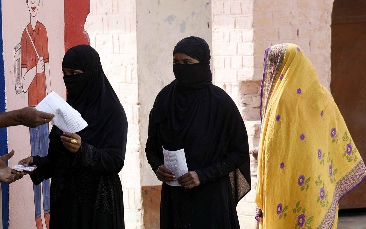 مرکز کی غلط پالیسیوں کے خلاف عوام میں زبردست بےچینی