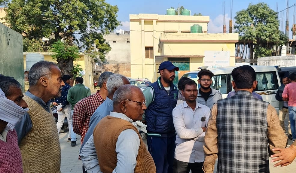 سیاسی طول پکڑ رہا ہے پور قاضی میں طلبا کے ساتھ چھیڑخانی معاملہ، کانگریس نمائندہ وفد نے متاثرین سے کی ملاقات