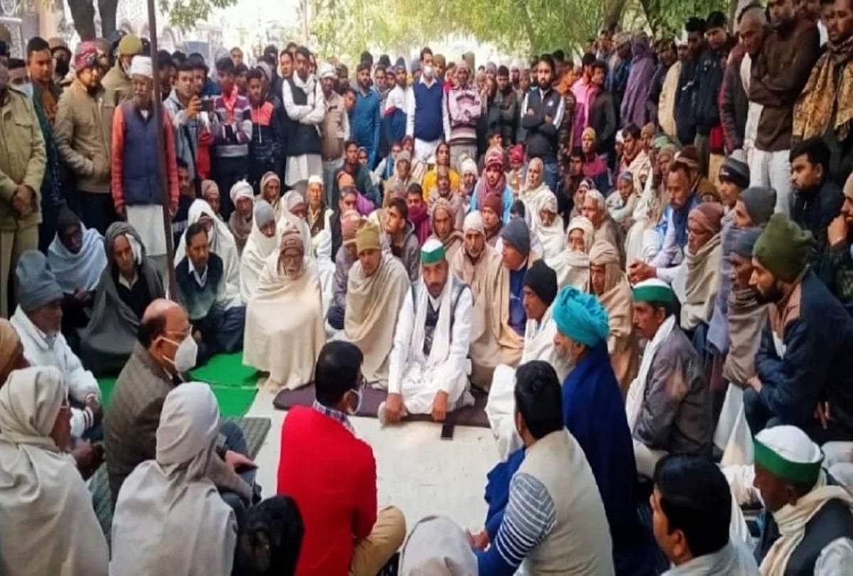 میرٹھ: دھرنے پر بیٹھے کسان کی موت پر ہنگامہ، معاوضہ اور سرکاری ملازمت کا مطالبہ