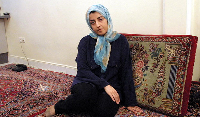 انسانی حقوق کی کارکن نرگس محمدی کو 8 سال قید اور 70 کوڑوں کی سزا