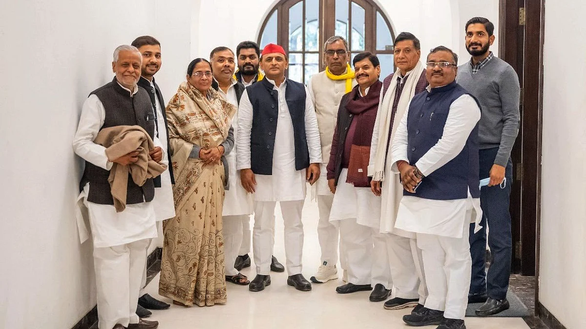تصویر ٹوئٹر @yadavakhilesh