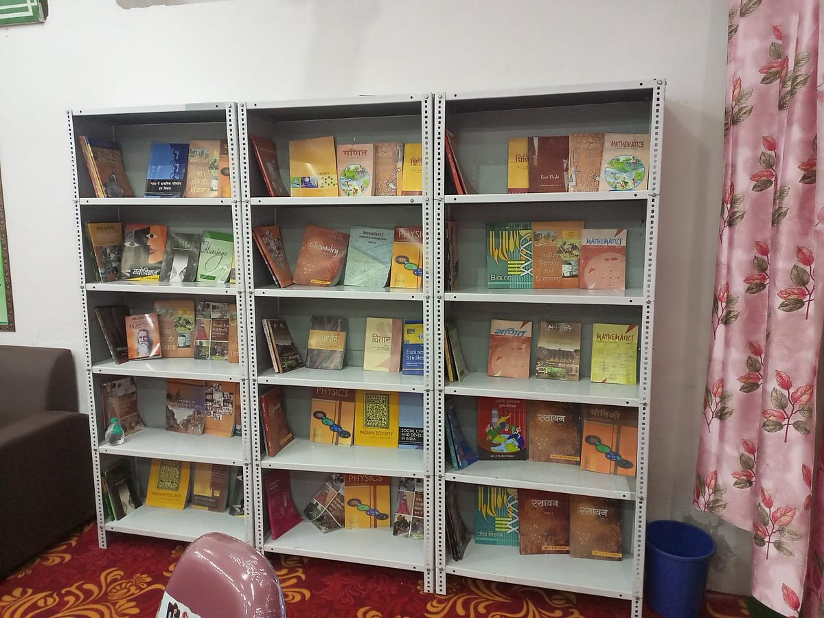 کونسلر چودھری زبیر احمد نے اپنے وارڈ میں قائم کی لائبریری، مخالفین کو دیا کرارا جواب