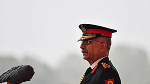 اپنی کتاب جنرل منوج مکند نرونے کی پہلی عوامی وضاحت، پینگوئن کے بیان کو کیا ری پوسٹ