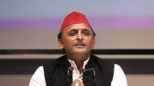 بی جے پی نے عبور کیں گھپلے بازی کی ساری حدیں، تاریخ معاف نہیں کرے گی: اکھلیش