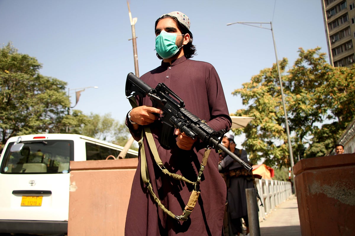 افغانستان میں طالبان حکومت کا نیا فرمان، عام غسل خانوں میں خواتین کے نہانے پر پابندی