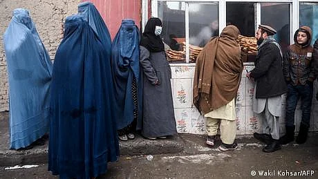 افغانستان کی مدد کی کوششیں کامیاب کیوں نہیں ہو رہیں؟