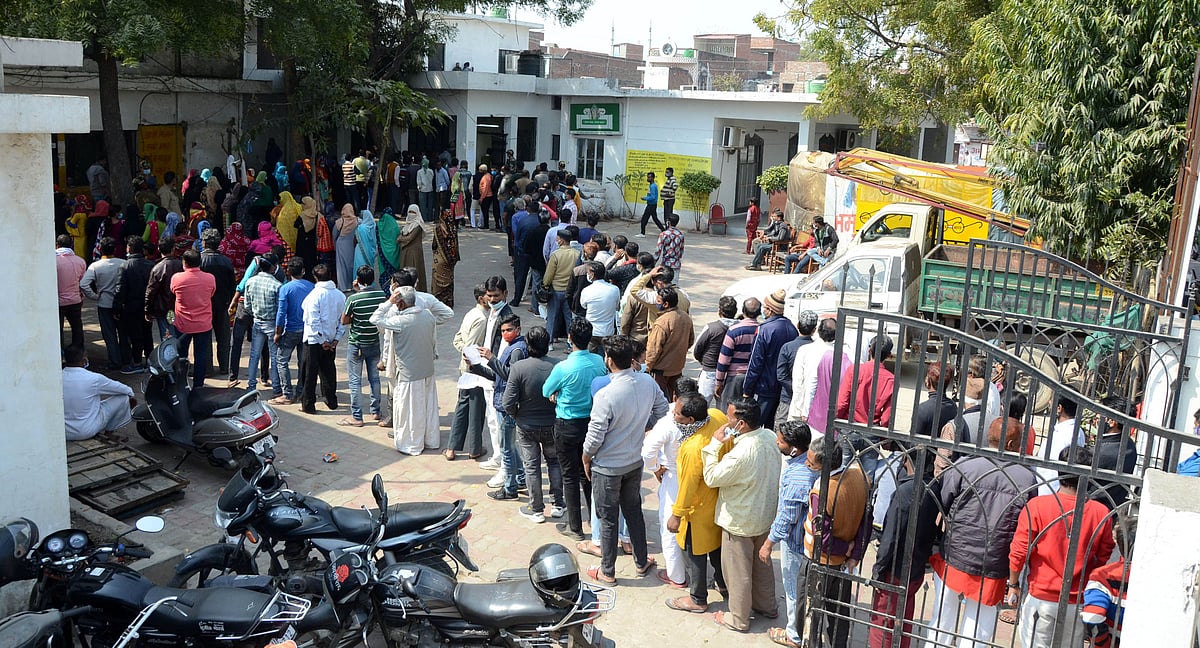 لکھیم پورکھیری:الیکشن افسر کو پڑا دل کا دورہ،اسپتال میں داخل ، حالت مستحکم