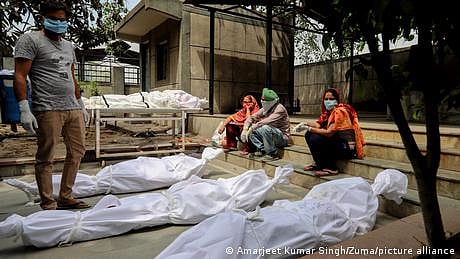 بھارت میں کورونا وبا سے انیس لاکھ بچے یتیم ہوگئے