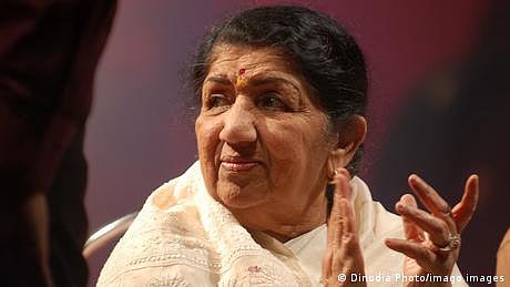 سُروں کا ایک عہد تمام ہوا