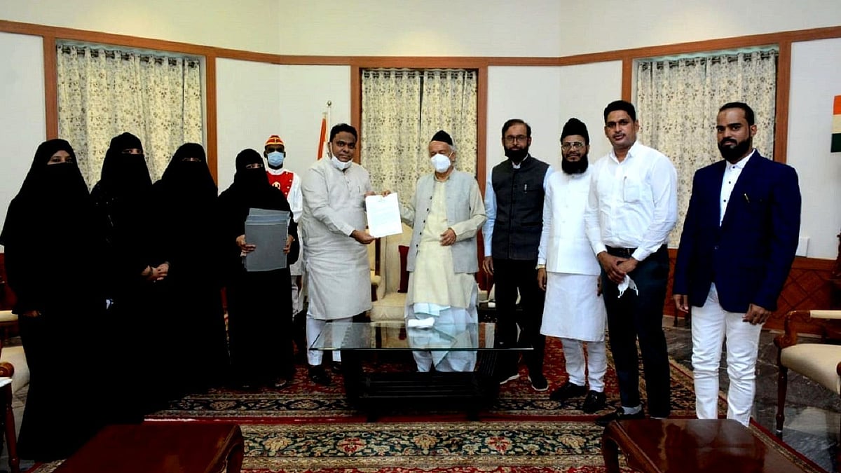 گورنر بھگت سنگھ کوشیاری اور سماج وادی پارٹی کا وفد