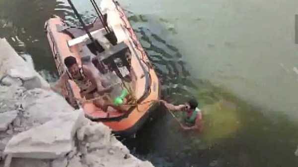 راجستھان: بارات کی کار دریا میں گرنے سے اندوہناک حادثہ، دولہے سمیت 9 افراد کی موت