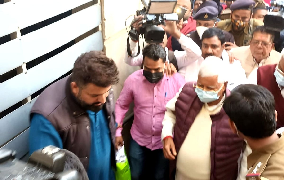 ڈورنڈہ چارہ گھوٹالہ: لالو پرساد کو 5 سال قید کی سزا، 60 لاکھ روپے جرمانہ بھی عائد