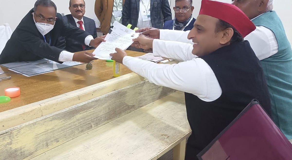 کرہل اسمبلی سیٹ پر مقابلہ دلچسپ، ملائم کے سیکیورٹی افسر دیں گے ملائم کے بیٹے کو چیلنج