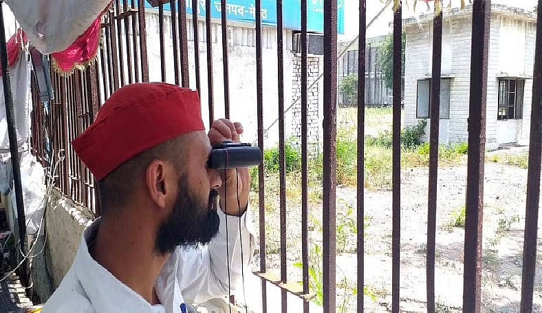 اکھلیش کی جمہوریت بچاؤ مہم، متحد ہوئی حزب اختلاف، ای وی ایم اسٹرانگ روم کی سخت نگرانی