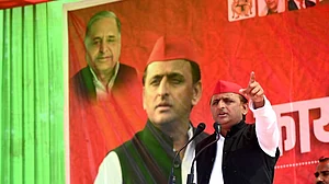 یوپی اسمبلی انتخابات: اکھلیش یادو کا مفت راشن کے ساتھ گھی، دودھ اور چینی بھی تقسیم کرنے کا وعدہ