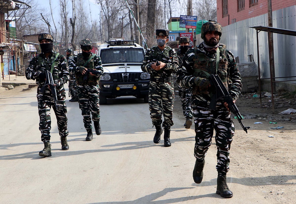 جموں و کشمیر کے پونچھ میں تصادم، فوج کے جوان کی شہادت، دو ملی ٹینٹ ہلاک