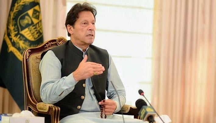 عمران حکومت پر خطرات کے بادل ، پی ٹی آئی کے کارکنان کا سندھ ہاؤس پر حملہ