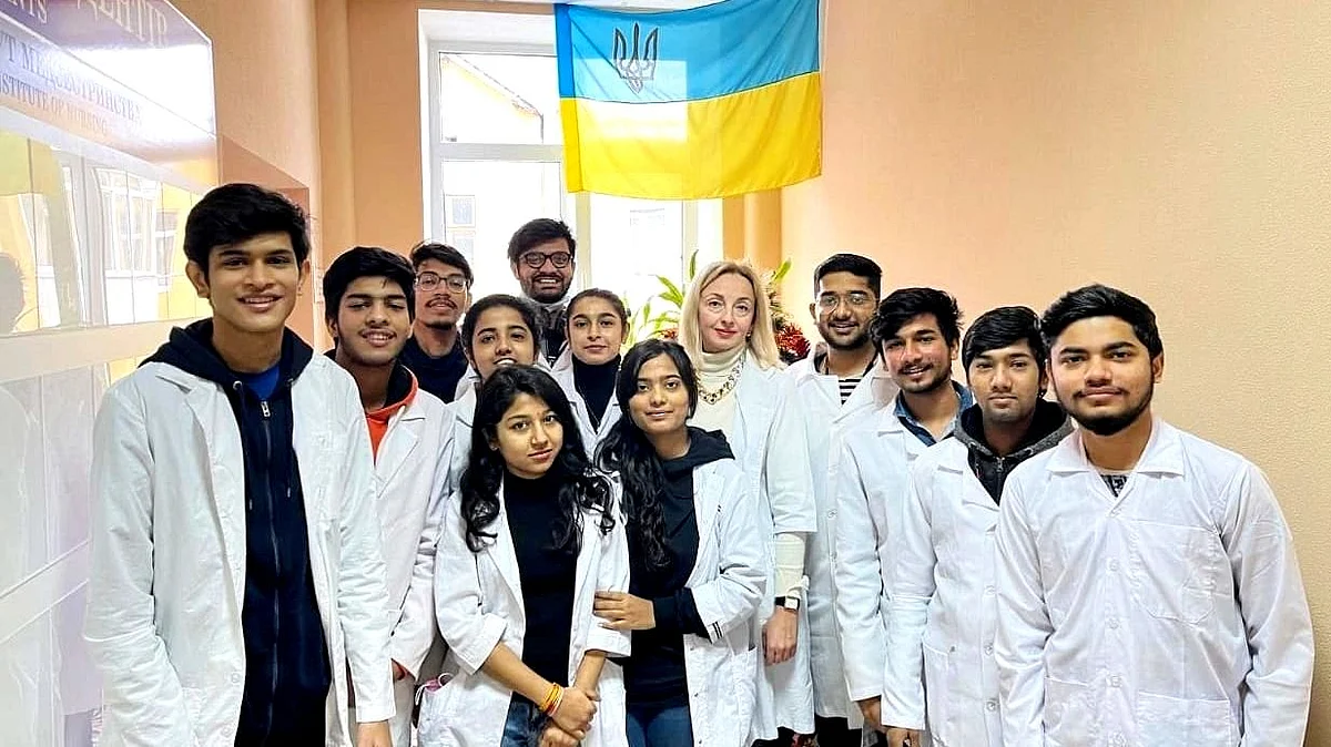 طبی تعلیم حاصل کرنے کے لئے یوکرین میں موجود ہندوستانی طلبا/ آئی اے این ایس