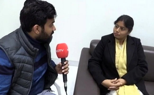 کون ہیں پلوی پٹیل جنہوں نے نائب وزیر اعلیٰ کیشو پرساد موریہ کو شکست فاش دی