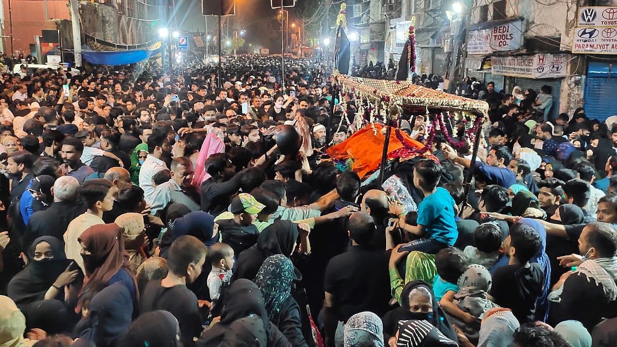 حضرت علیؑ کی شہادت پر برآمد جلوسوں میں امڈا عوامی سیلاب