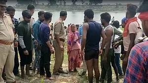 یوپی: کشی نگر کی نارائنی ندی میں کشتی حادثہ، تین افراد کی دردناک موت