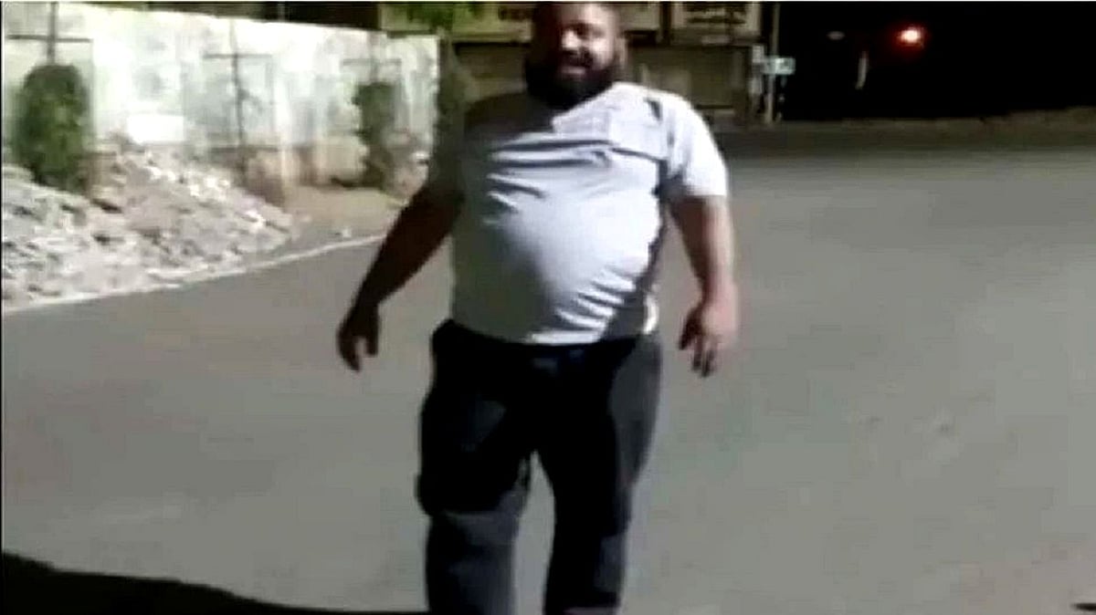 عادل علی