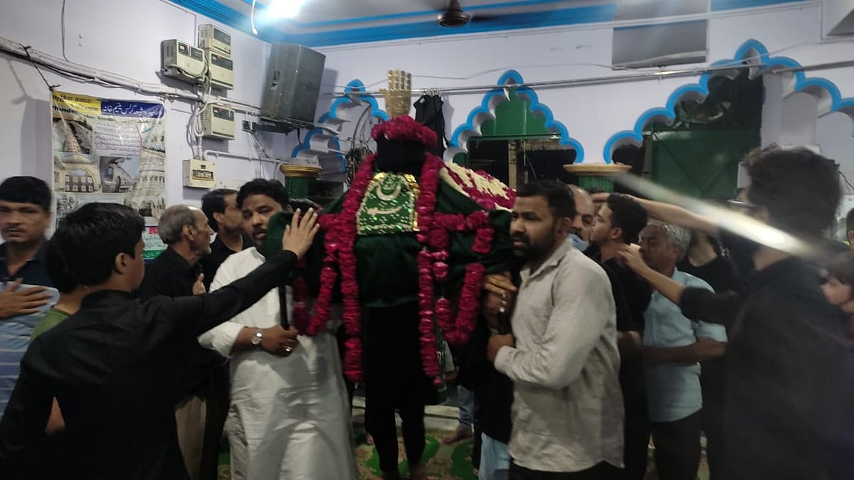 شبیہ تابوت، رشید مارکٹ