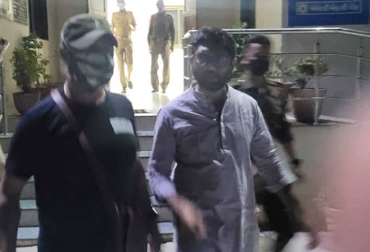 کانگریس نے جگنیش میوانی کی گرفتاری کو بی جے پی کی تاناشاہی کا نیا ثبوت قرار دیا