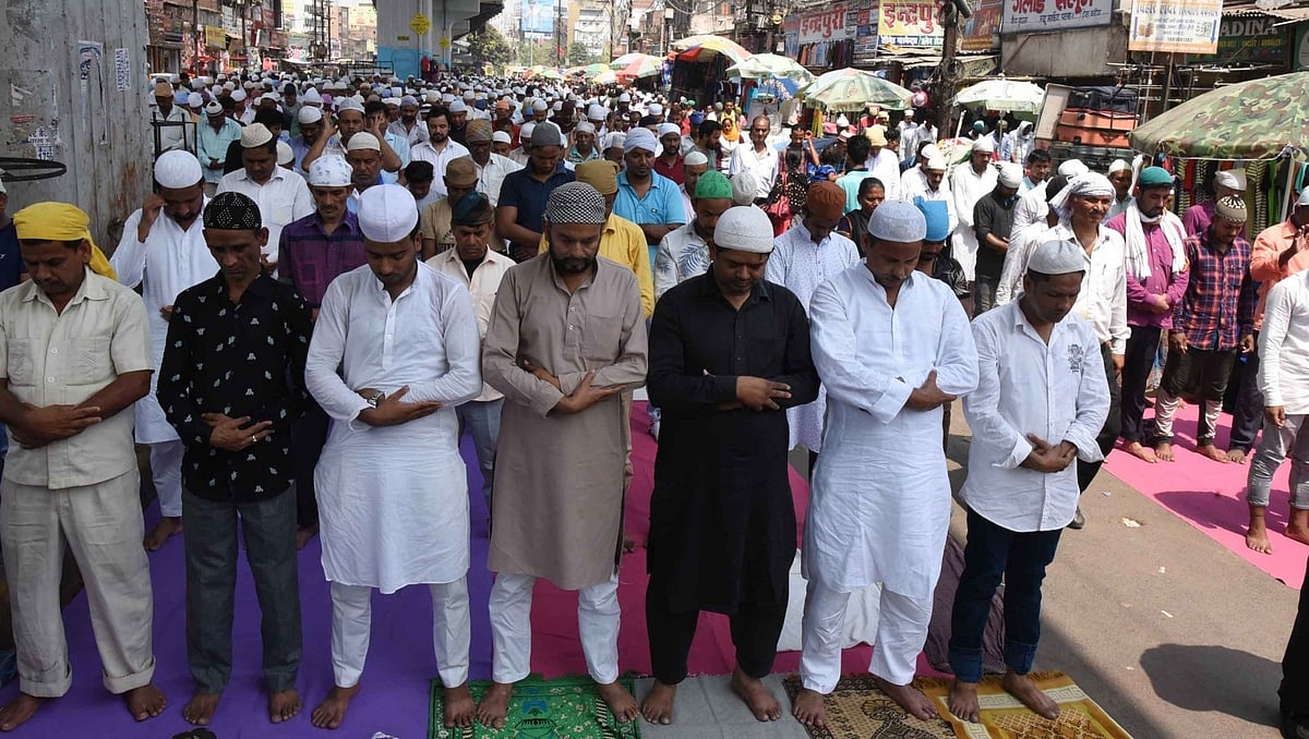 سڑک پر نہیں ادا کی جائے گی عید اور الوداع کی نماز
