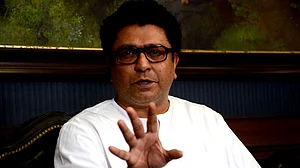 تقریب میں تلوار لہرانا راج ٹھاکرے کو پڑا بھاری، آرمس ایکٹ کے تحت معاملہ درج