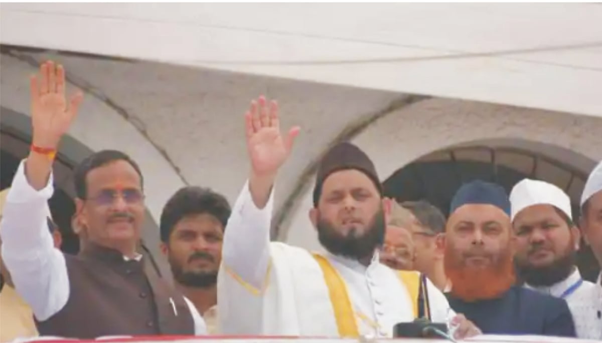 لکھنؤ میں ہر طرف نظر آیا بندگان خدا کا اژدہام