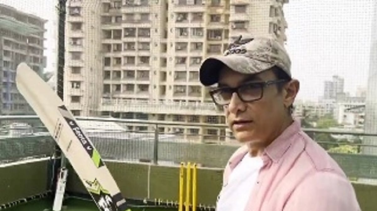 عامر خان، تصویر آئی اے این ایس