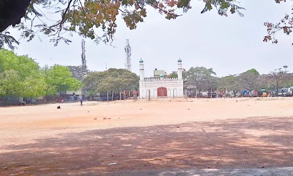 عیدگاہ میدان تنازعہ: گنیش اتسو کی اجازت نہیں دی تو نماز پڑھنے پر بھی سوال اٹھے گا، بی جے پی لیڈر سی ٹی روی