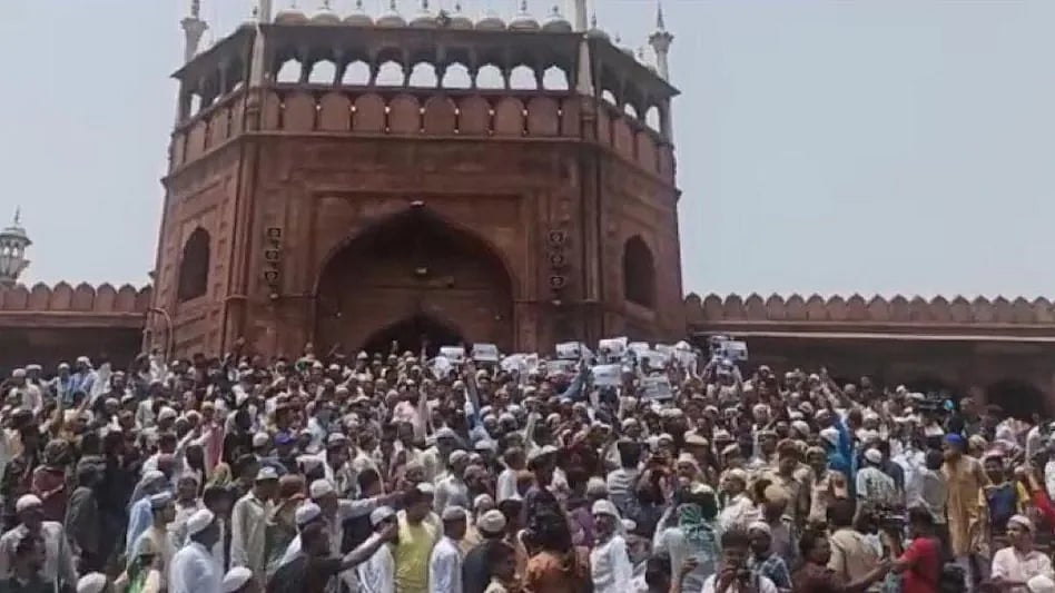 ائمہ کے منع کرنے کے باوجود اہانت رسولؐ کے خلاف دہلی، لکھنؤ، کولکاتا سے حیدرآباد تک مظاہرے
