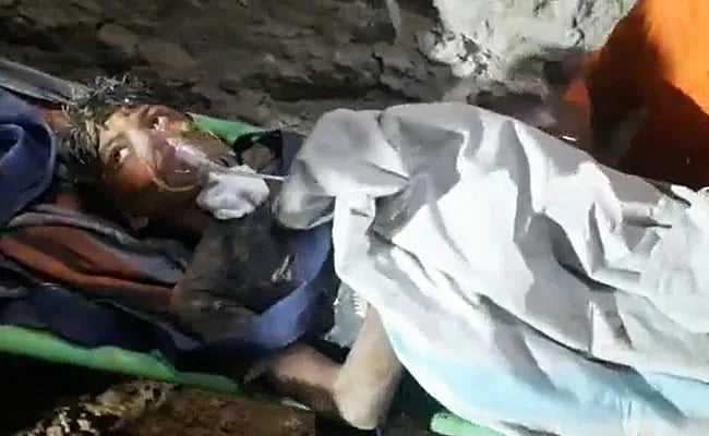 چھتیس گڑھ: بورویل میں پھنسے راہل کو بچانے کی جدوجہد کامیاب، 104 گھنٹے بعد محفوظ نکالا گیا