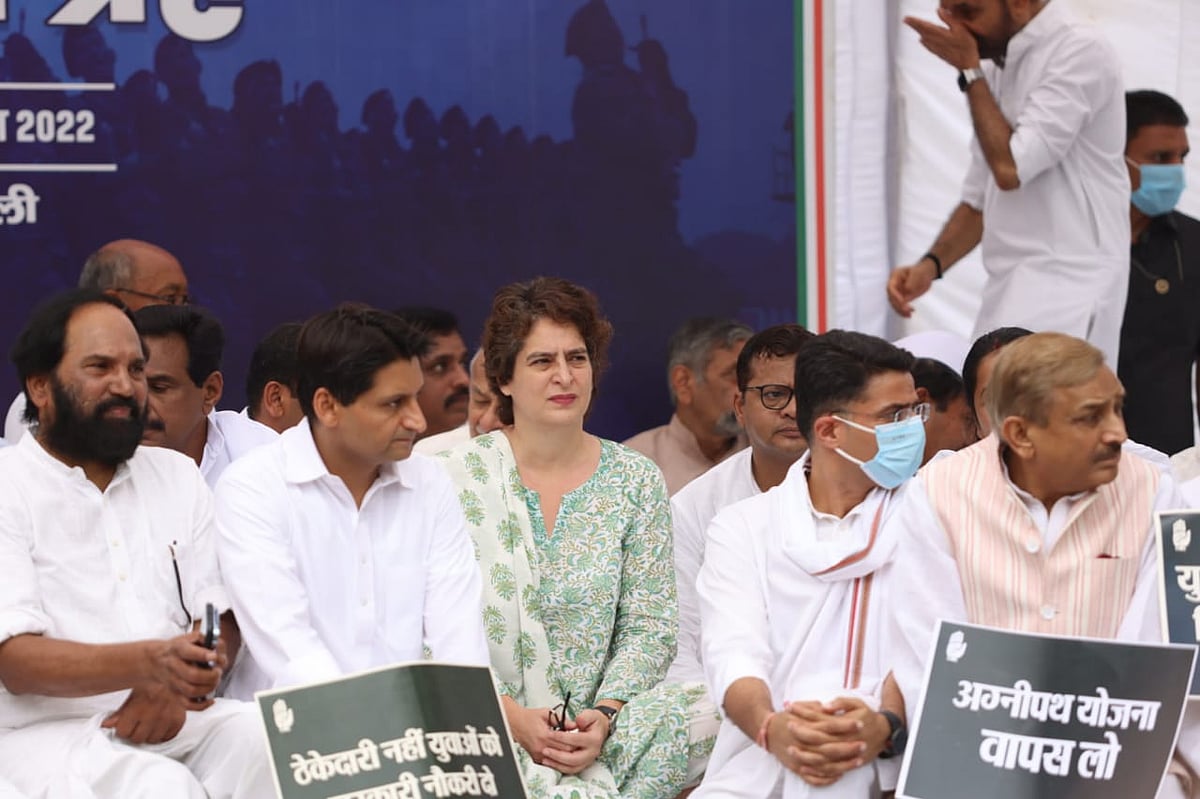 اگنی پتھ کے خلاف جنتر منتر پر کانگریس کا ستیہ گرہ، پرینکا گاندھی سمیت پارٹی کے متعدد لیڈران کی شرکت