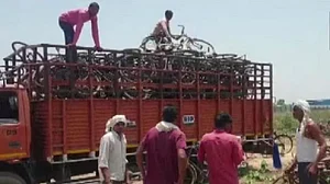 لاک ڈاؤن: سہارنپور میں مہاجر مزدوروں کی سائیکلیں نیلام، سوال اٹھنے پر ڈی ایم نے اکاؤنٹ میں رقم بھیجنے کو کہا