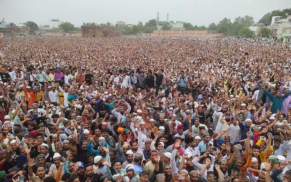 بریلی: توہین رسالتؐ کے خلاف ایک لاکھ افراد کا احتجاج، نوپور شرما کی گرفتاری کا مطالبہ
